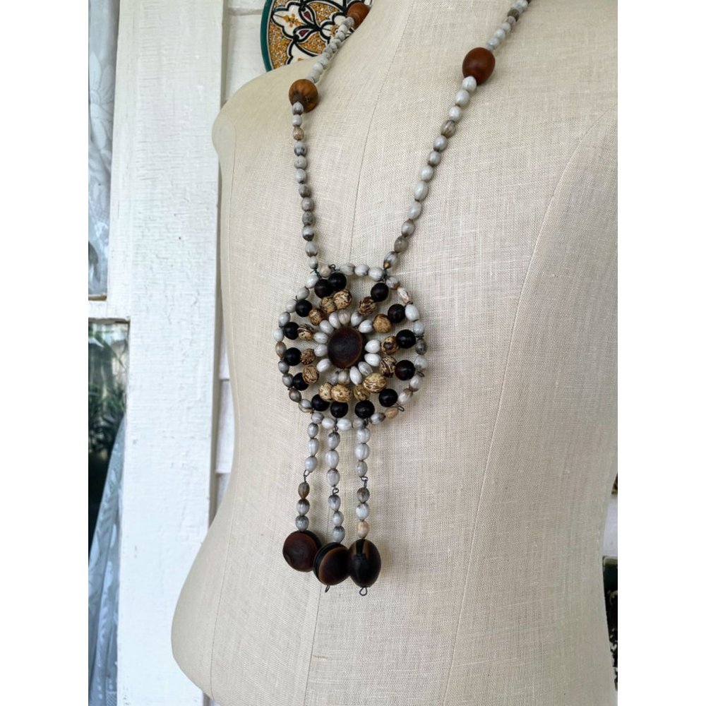 Vintage Hippy Festival HUGE Medallion Seed/Nuts Pendant NEcklace - Picture 6 of 11